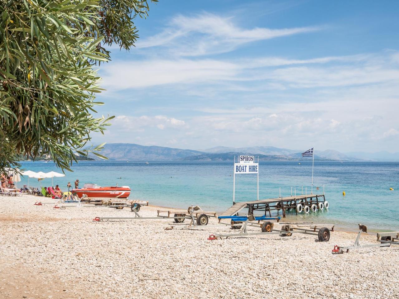 Barbati Beach Bungalow Eksteriør billede