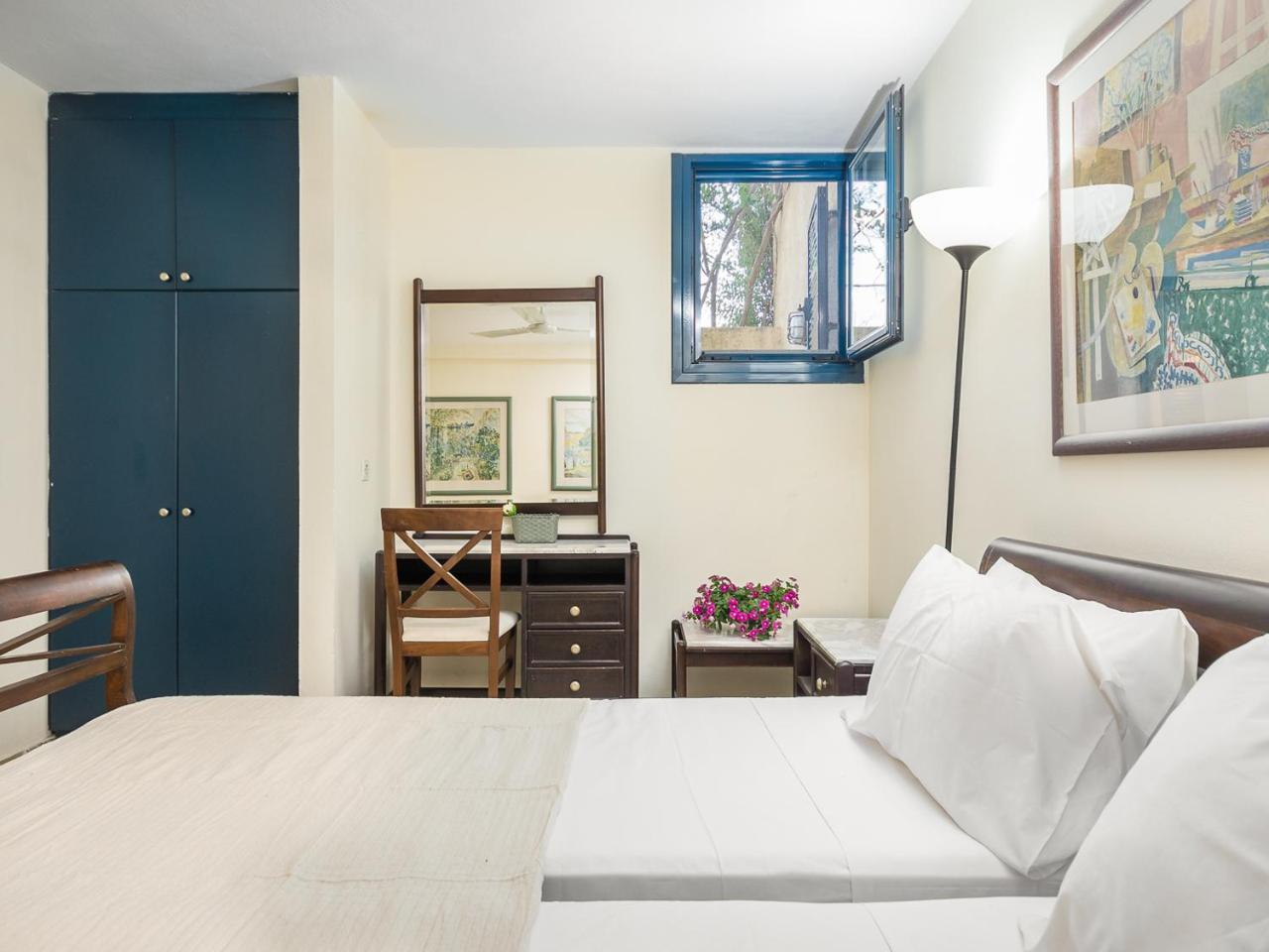 Barbati Beach Bungalow Eksteriør billede
