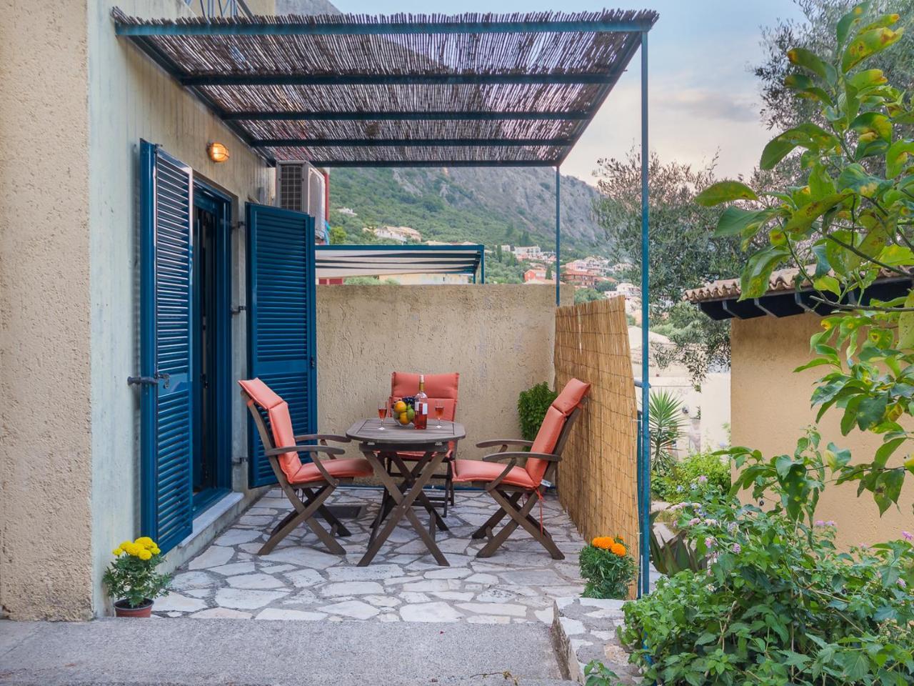 Barbati Beach Bungalow Eksteriør billede